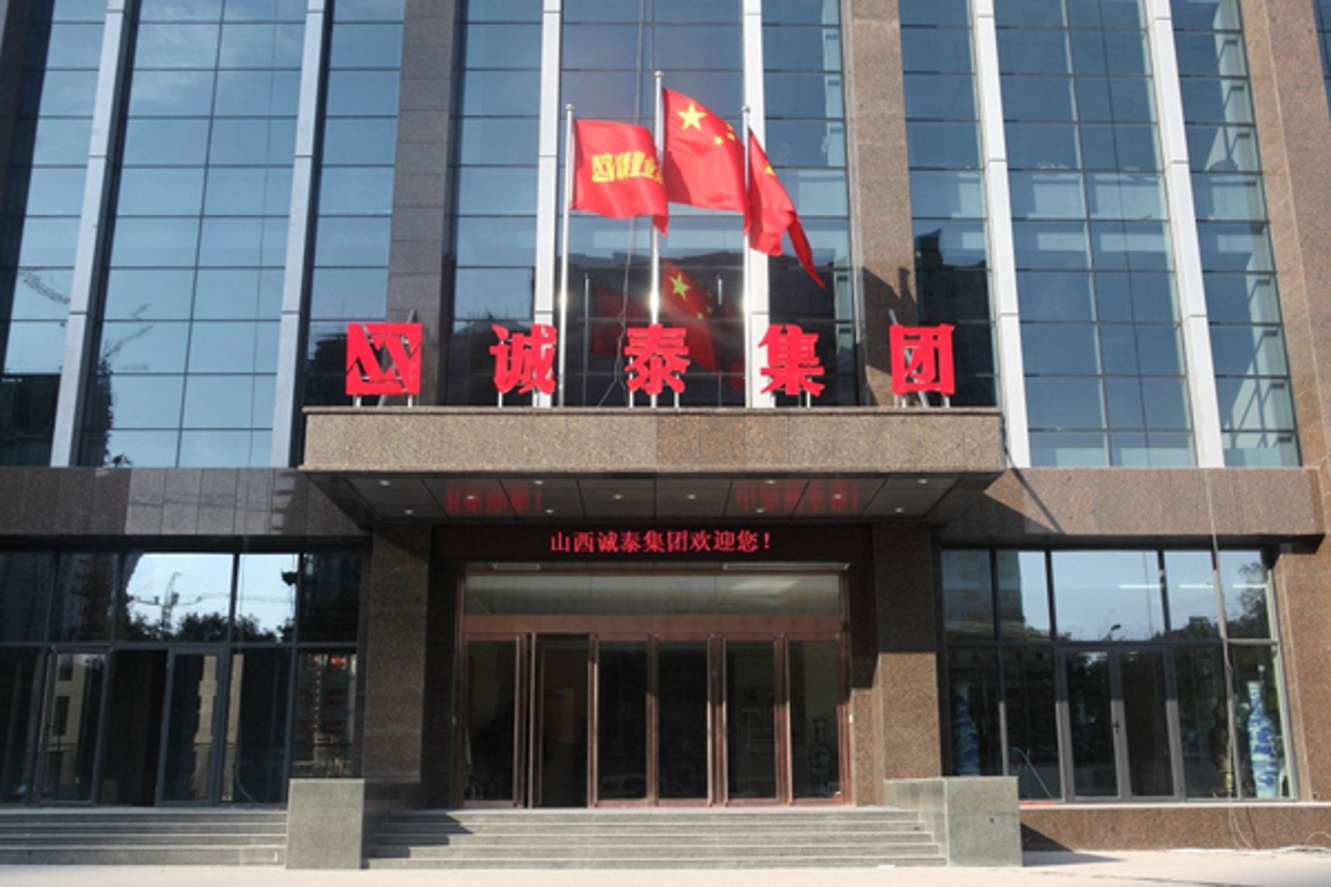 巨孟管道设备